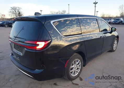 2023 Chrysler Pacifica Touring L z USA, uszkodzony, nr VIN 2C4RC1BG5PR547179